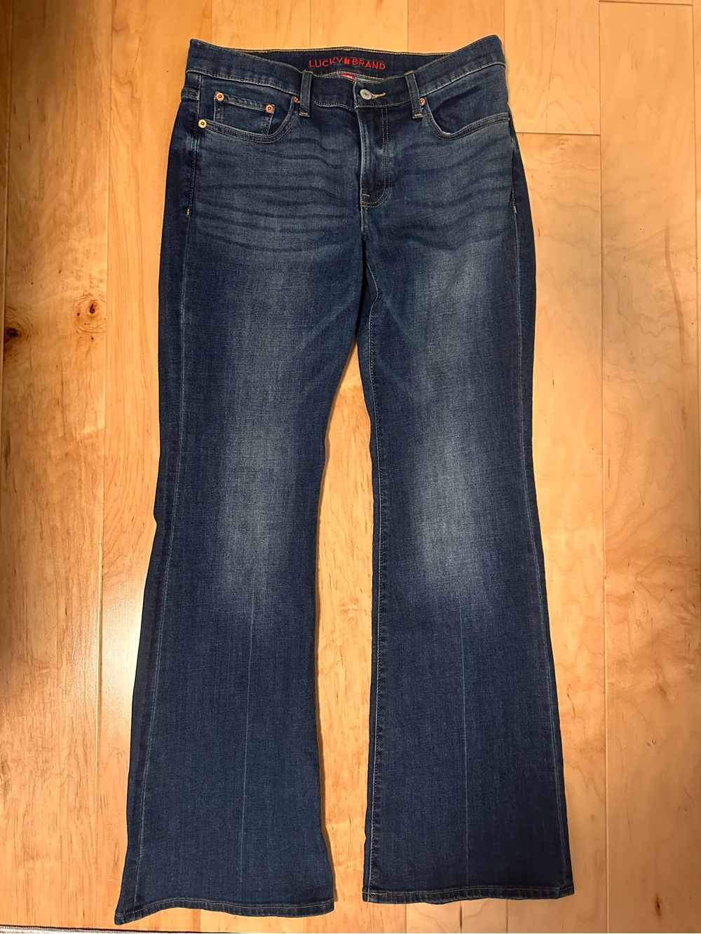 Lucky Brand Size 8 - Bootcut Jeans (Stretchy)